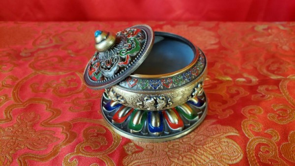 Metal Auspicious Incense Burner